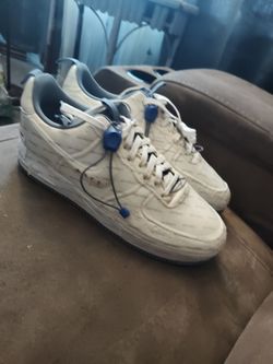 A Air Force One Nikes