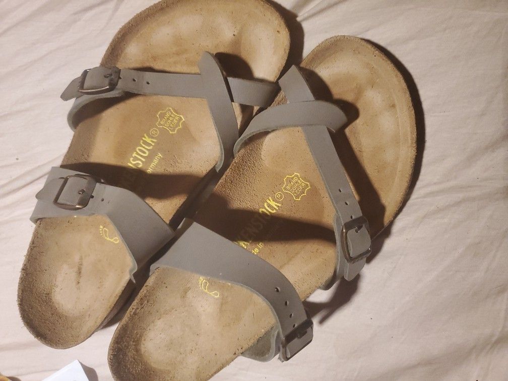 BIRKENSTOCK