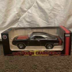 1970 Dodge Charger R/T Die Cast Metal Replica 1:24 Scale