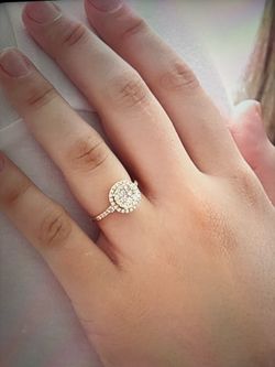 14k yellow gold w diamonds ring 7 1/4 ring size