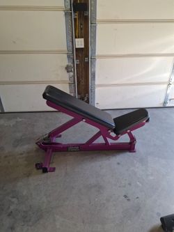Hammer Strength Workout Bench