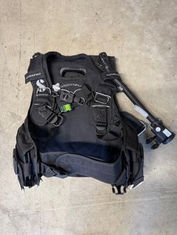 Scuba pro night hawk BCD, large new