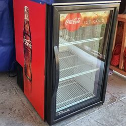 Coca-Cola True Commercial Refrigerator 