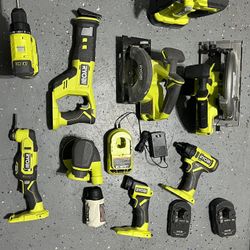 RYOBI Power Tools Set