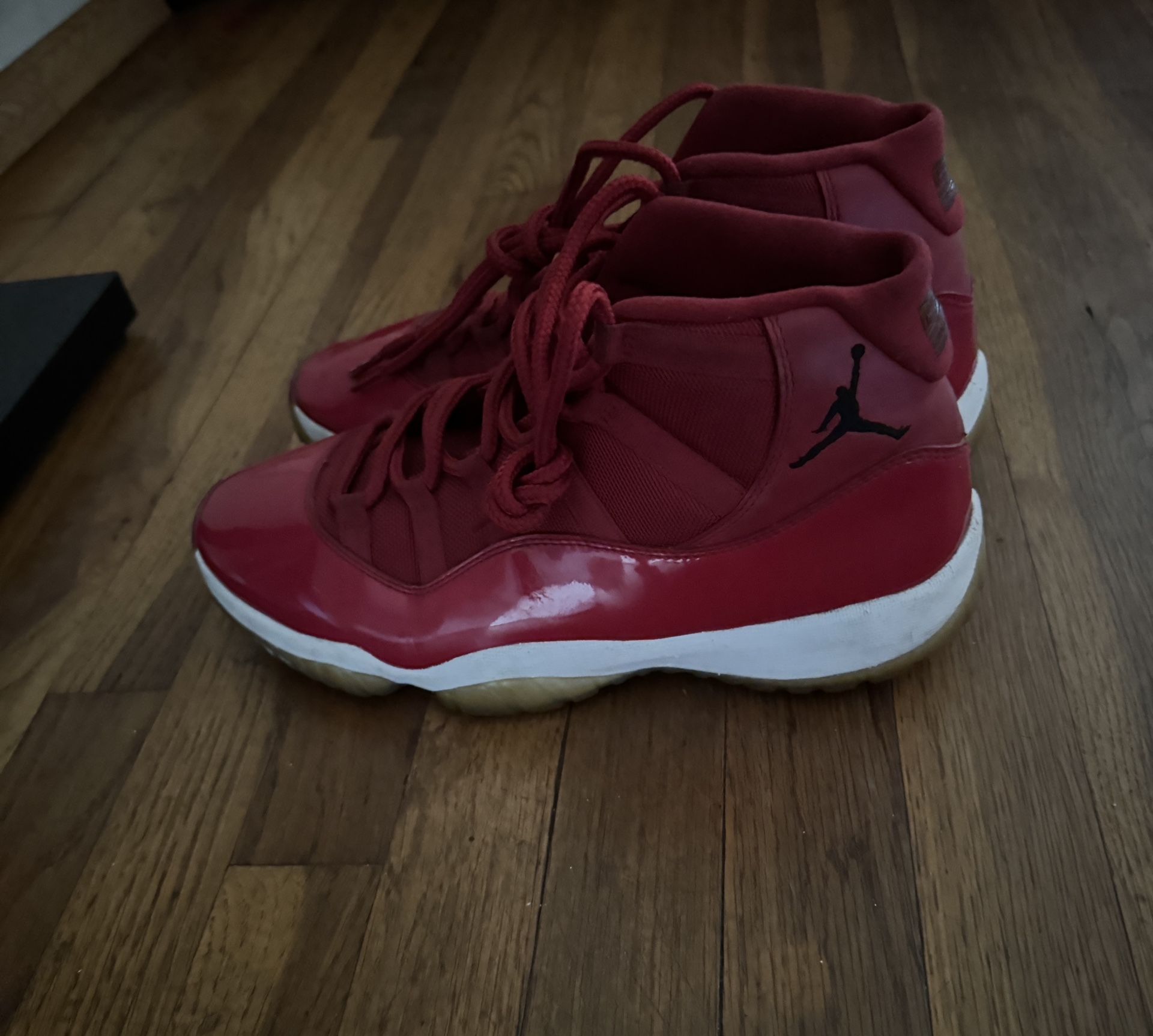 Jordan 11s Retro Win Like 96 Red