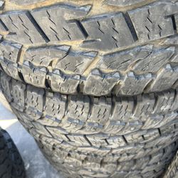 Toyo A/T Open Country 33x12.5R20LT