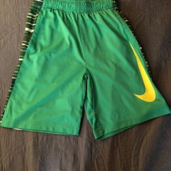 Nike Boys Dri-Fit Shorts Medium