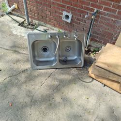 Double sink.