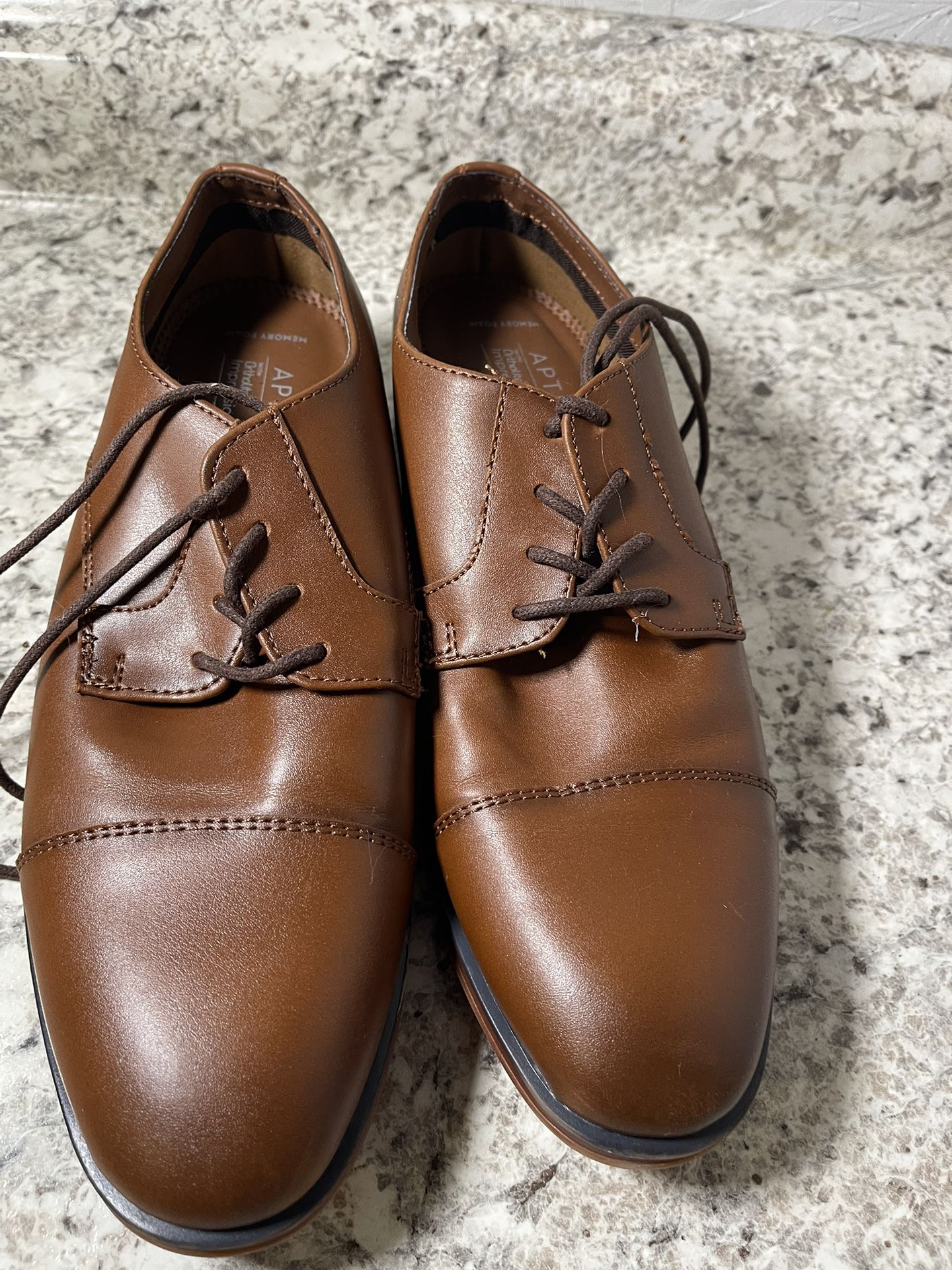 Brown Leather Men Shoes Size 8
