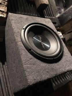 Pioneer subwoofer in new box