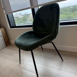 Modern Emerald Green Velvet Accent Chair