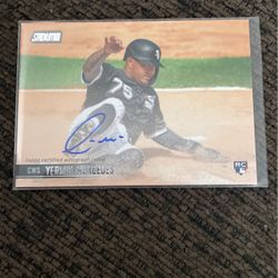 Yermin Mercedes Autographed Card