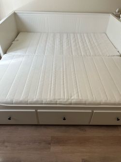 IKEA Hemnes Daybed Frame