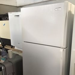 Whirlpool Top And Bottom  Refrigerator 