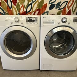 LG Washer And Dryer Laundry 