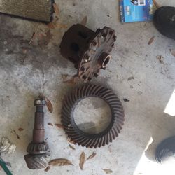 Gear pinion and carrier 3.55