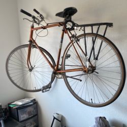 1970 Schwinn Varsity Road Bike