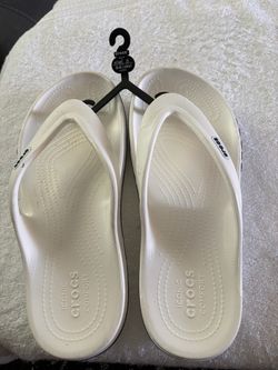 Crocs white