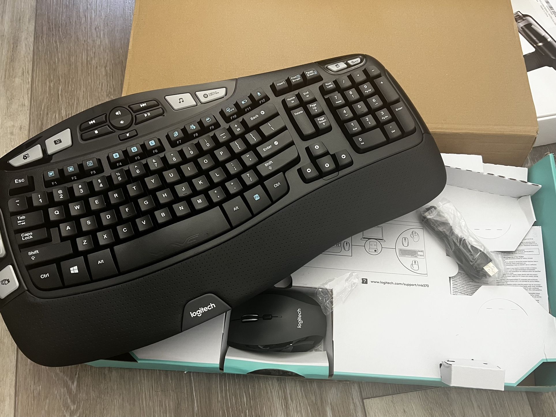 Logitech Comfort Wave MK570 - New Condition