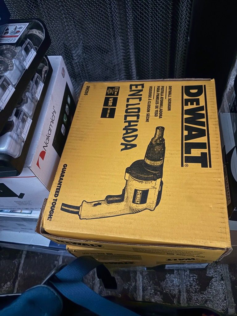 DeWalt