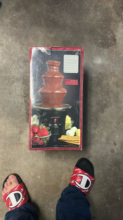 Chocolate Fondue Fountain