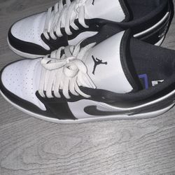 Jordan 1 Low SE Concord 