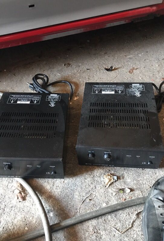 Two amplifiers for home or business sound system. BG-130 wtt