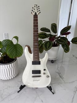Seven training electric guitar