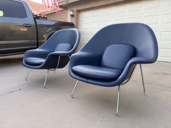 2 - Eero Saarinen Knoll Womb Chairs