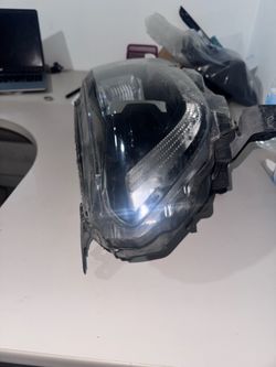 2019-2021 Ford Ranger Lariat Headlight KB3B 13D154 AF