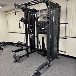 LYNX PRO 2-1 Ultimate Half Rack Functional Trainer/Gym Equipment/ Home Gym/ Fitness/ FREE DELIVERY 🚚 