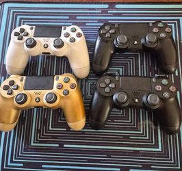Playstation 4 controllers