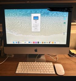 Apple iMac 21.5-inch (2017) – Excellent Condition