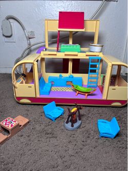 Peppa Pig camping truck
