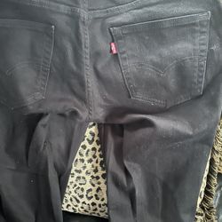 Men’s Levi Strauss “511” Jeans ..size 33x34