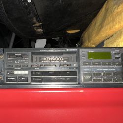 Old School Kenwood 636 Pullout Car Stereo In Mint Condition