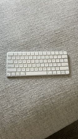 Apple Keyboard 