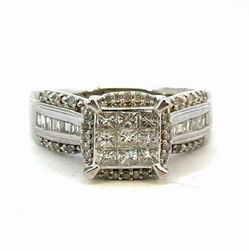Woman’s Ladies  10k White Gold  Diamond Cluster 1.00 CTW Ring  Size 9.5 GP3107430