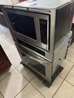 Frigidaire Gallery Oven & Microwave- Excellent Condition 27”Lx18”Wx41”H