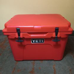 ENDS TODAY Red Yeti Tundra 35 Hard Cooler (Warranty Included)