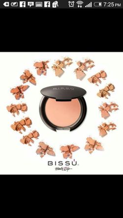 Bissu make up powder... Similar to Mac studio fix.