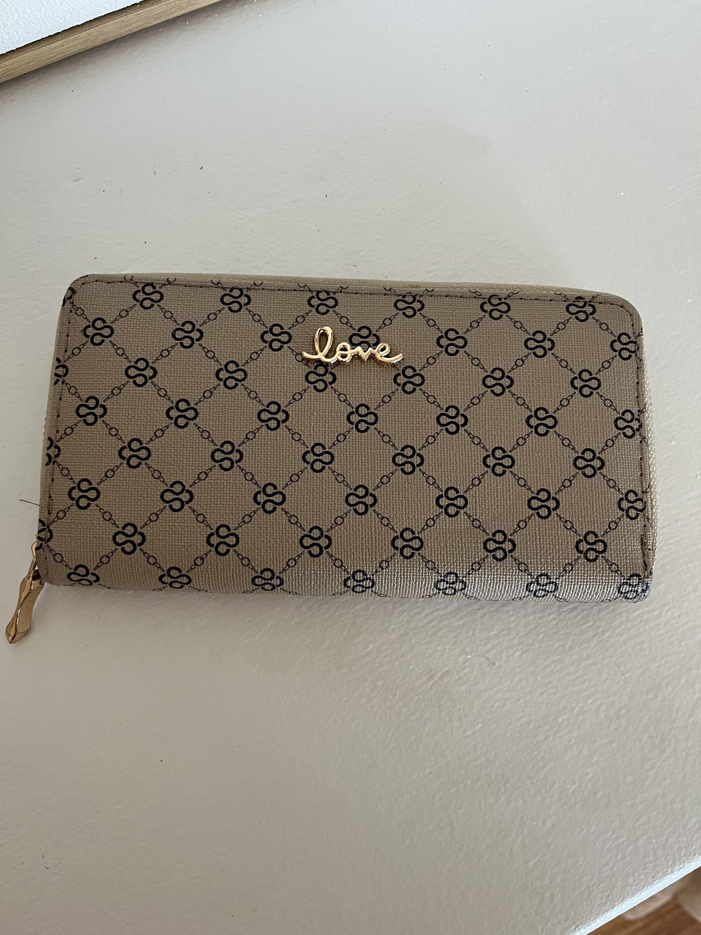 new wallet $3