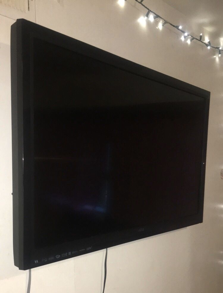 VIZIO Flat Screen TV