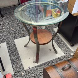 Lampshade Table