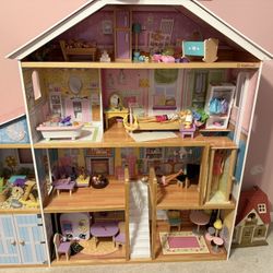 KidsKraft- Doll House 