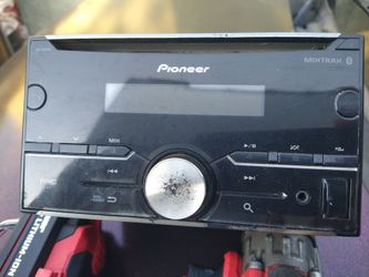 Pioneer CD player double din aux &usb
