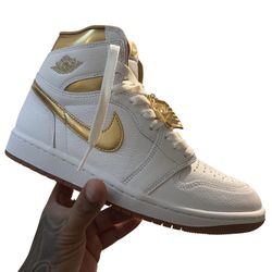 Brand new Air Jordan 1 High Metallic Gold/White in Women’s Size 8.