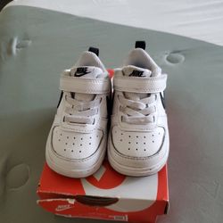 Nike Court Borough