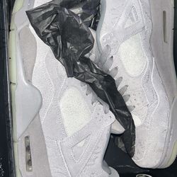 Size 11 KAWS x Air Jordan 4 Retro 'Cool Grey'