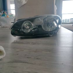 Volkswagen Golf GTI 2014 Headlights 